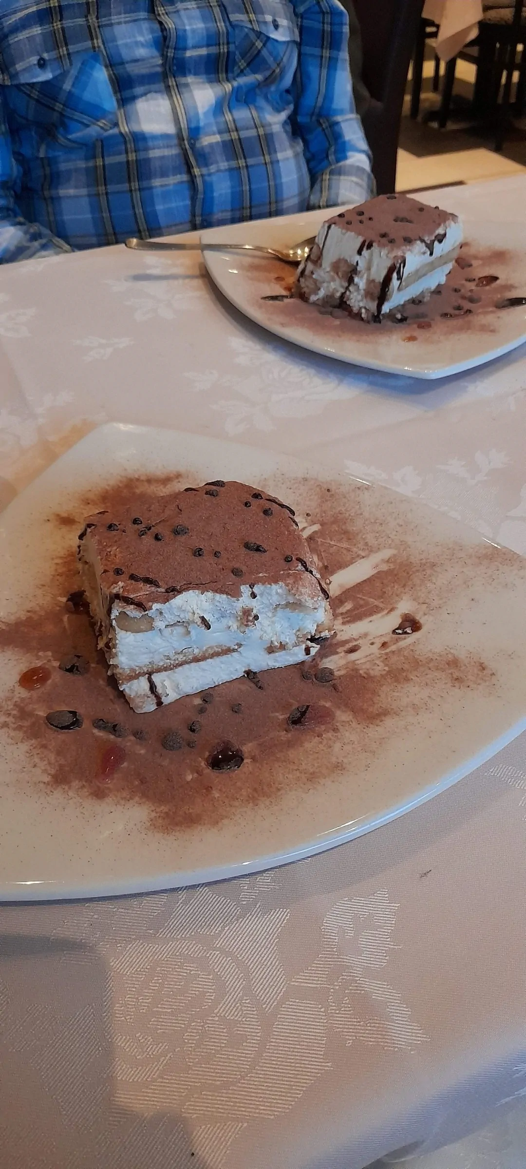 Tiramisu Cake